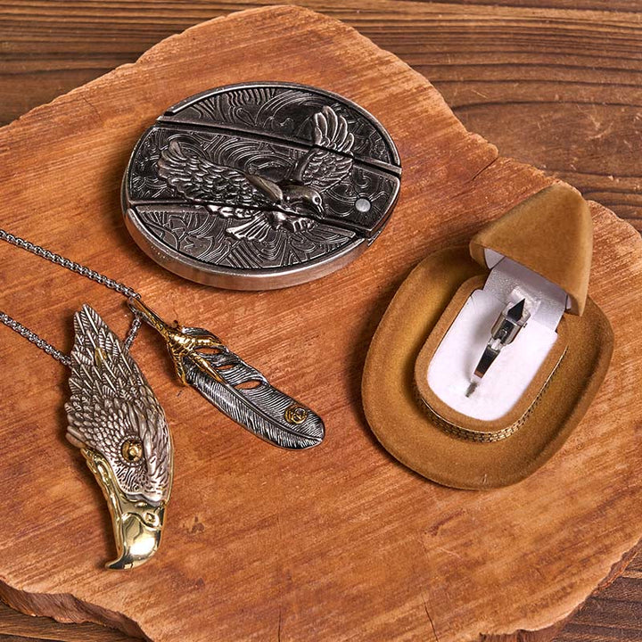 Conjunto de anillo y hebilla de cinturón con cuchillo oculto y colgante de águila calva