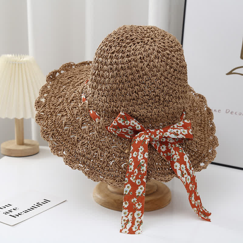 Sombrero de paja plegable con decoración de cinta floral pequeña para mujer