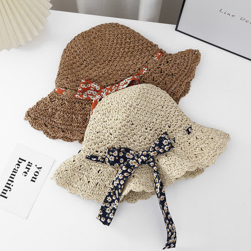 Sombrero de paja plegable con decoración de cinta floral pequeña para mujer