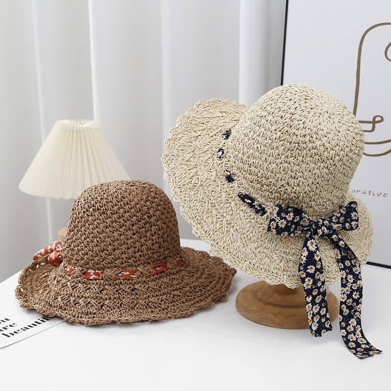 Sombrero de paja plegable con decoración de cinta floral pequeña para mujer