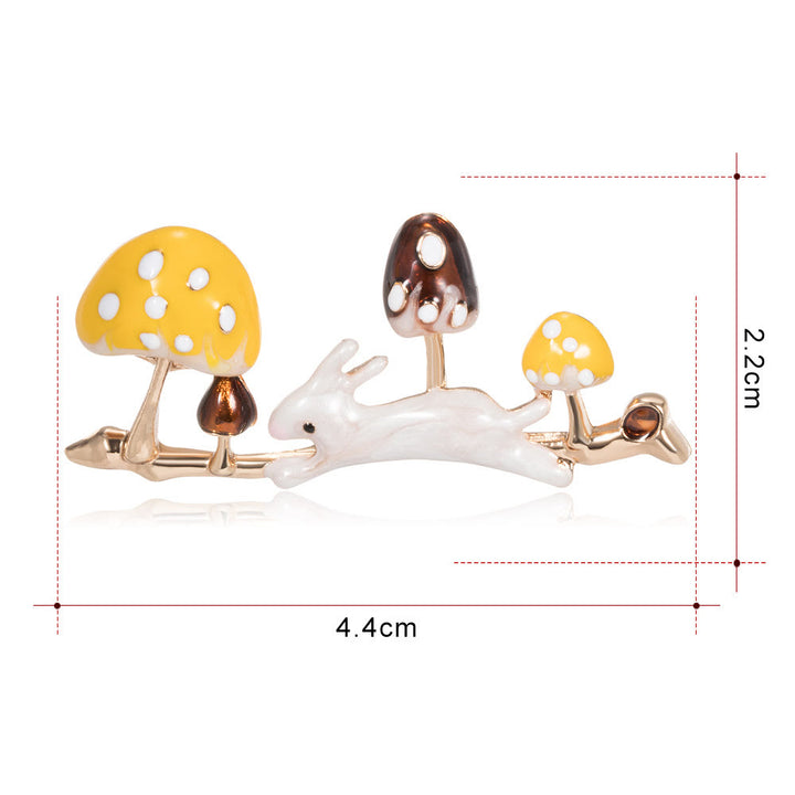 Broche de conejo y hongo corriendo, lindo accesorio para camisa
