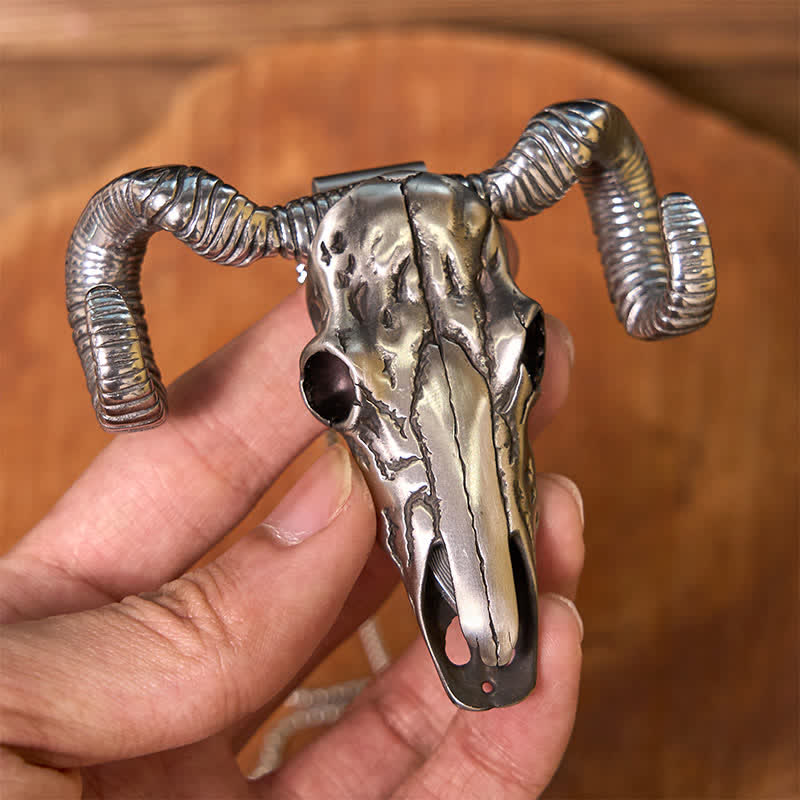 Hebilla de cinturón con colgante multifunción de calavera de oveja plateada (Preventa)