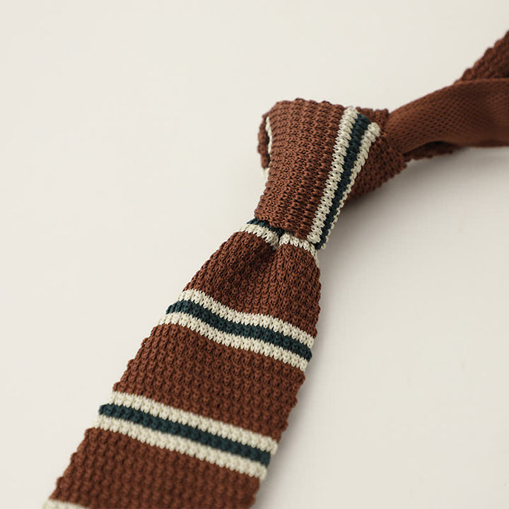 Corbata de punto estrecha de rayas para hombre