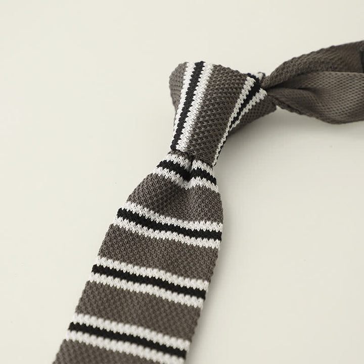Corbata de punto estrecha de rayas para hombre