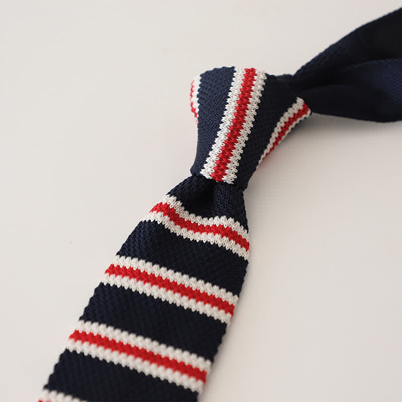 Corbata de punto estrecha de rayas para hombre