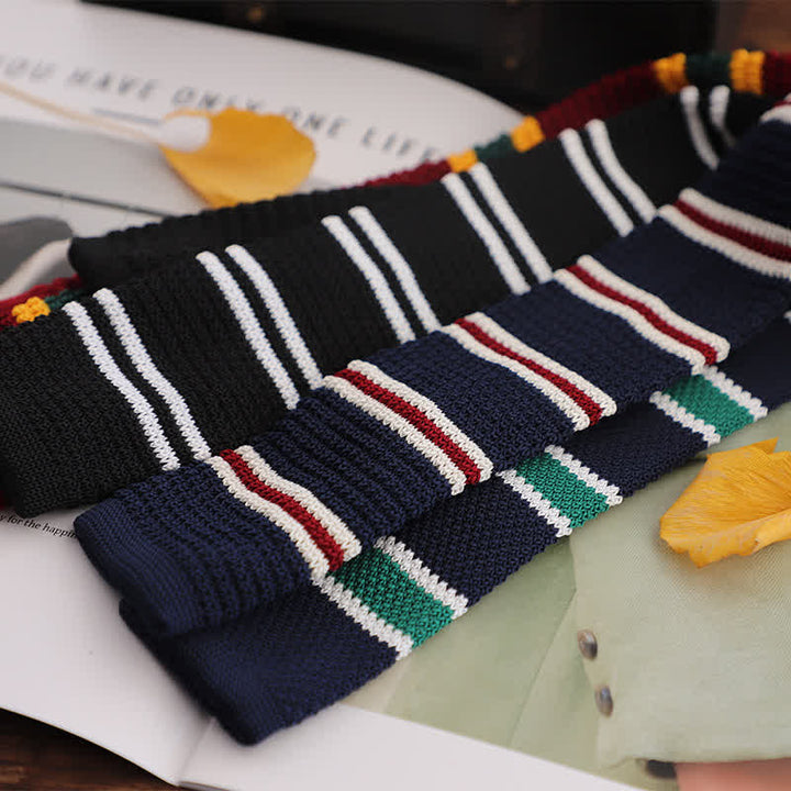 Corbata de punto estrecha de rayas para hombre