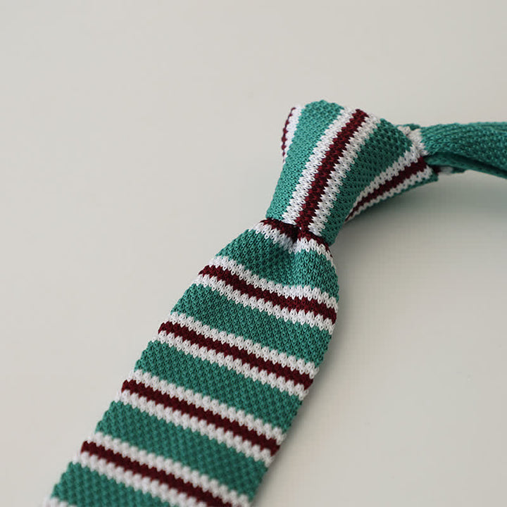 Corbata de punto estrecha de rayas para hombre