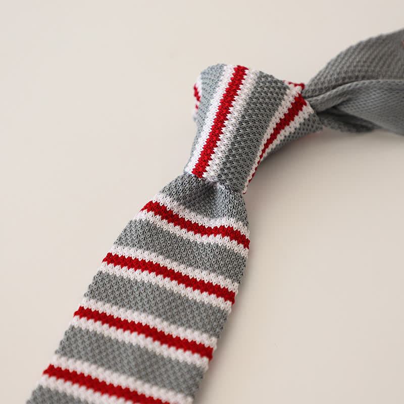 Corbata de punto estrecha de rayas para hombre