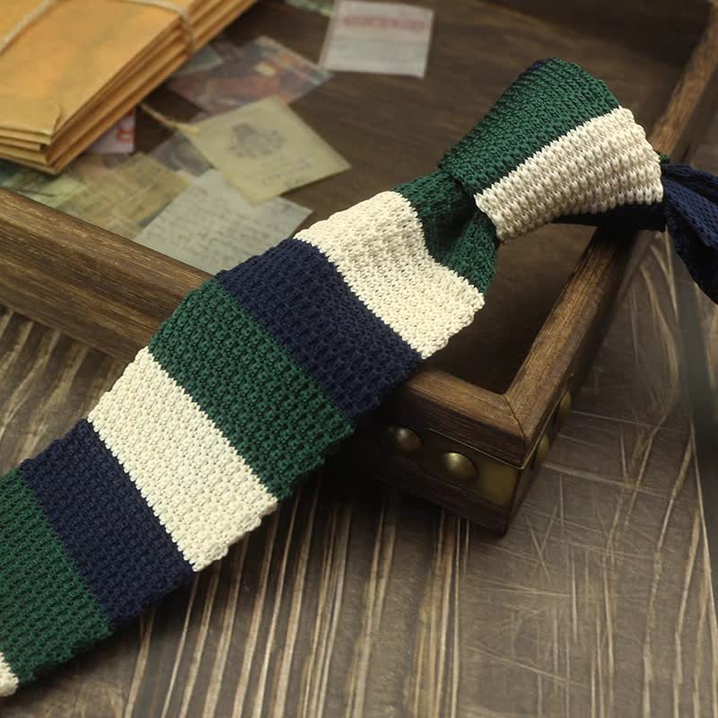 Corbata de punto a rayas con estampado de bloques de colores para hombre