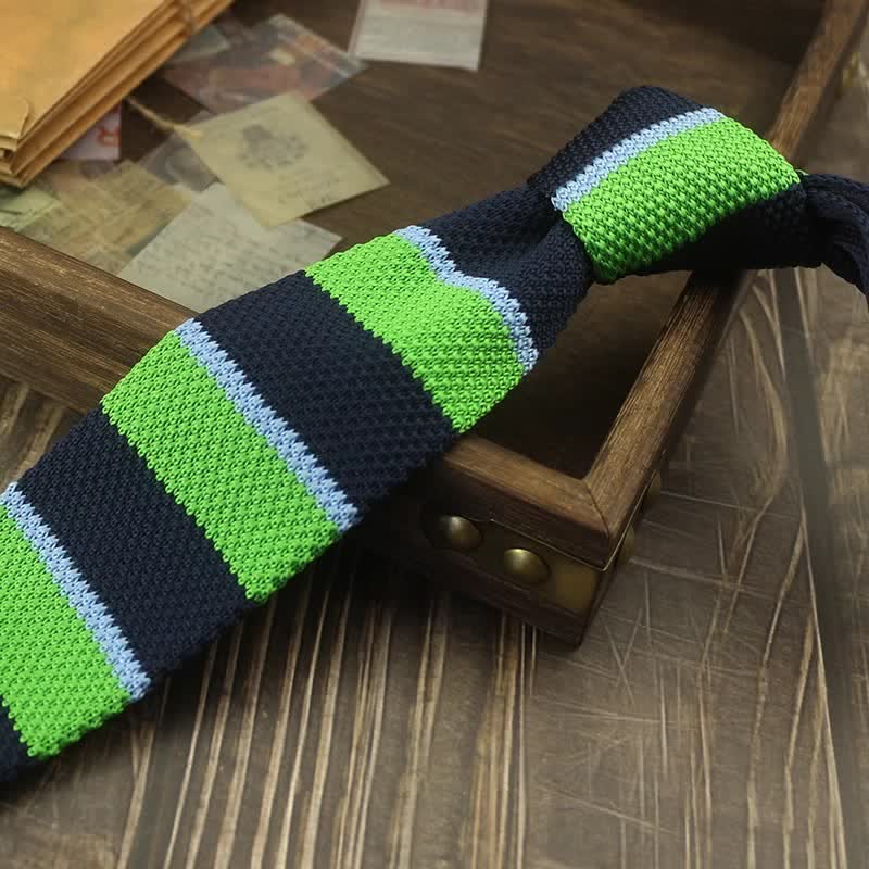 Corbata de punto a rayas con estampado de bloques de colores para hombre