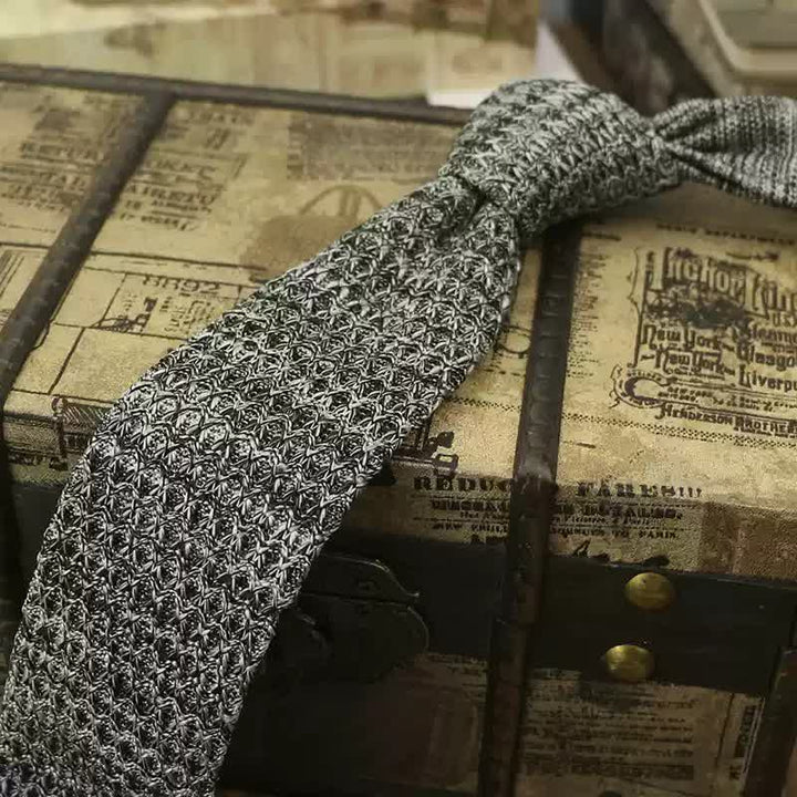 Corbata de punto de color oscuro jaspeado para hombre