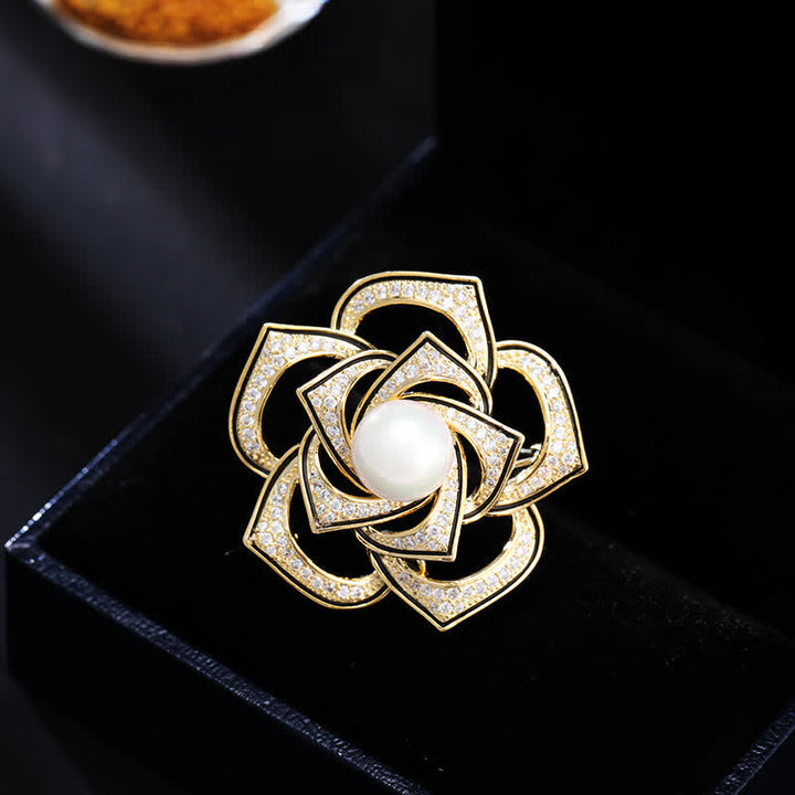Broche de perlas de camelia de pureza para mujer