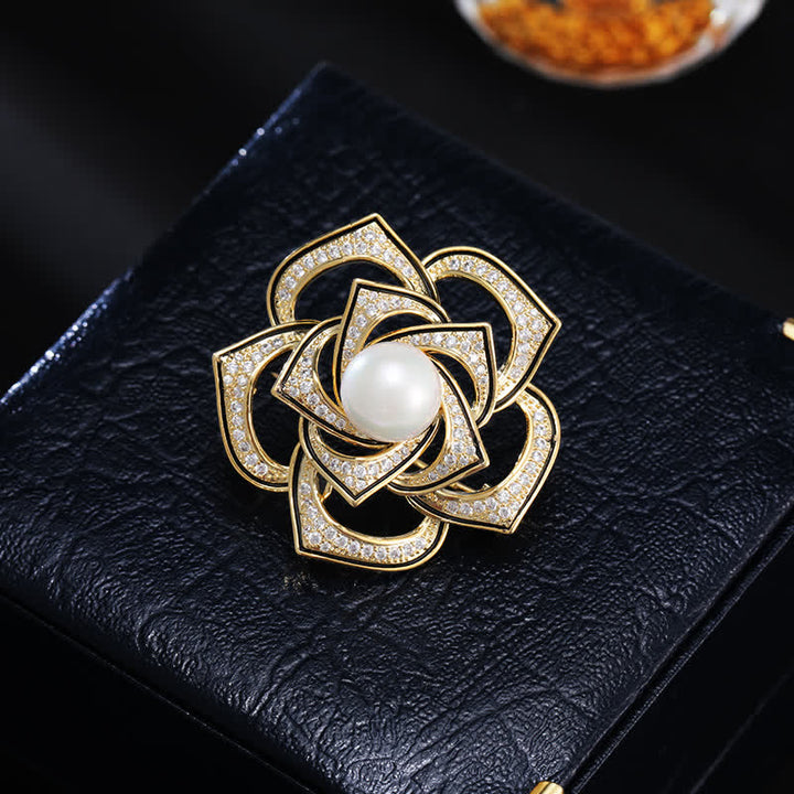 Broche de perlas de camelia de pureza para mujer