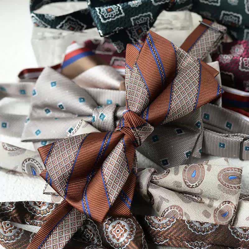 Pajarita con pañuelo de doble capa con estampado vintage para hombre