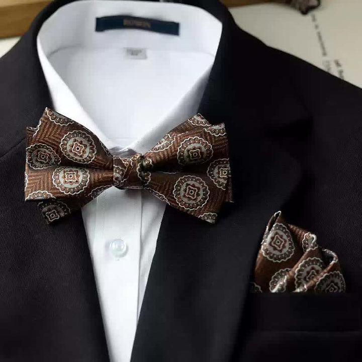 Pajarita con pañuelo de doble capa con estampado vintage para hombre