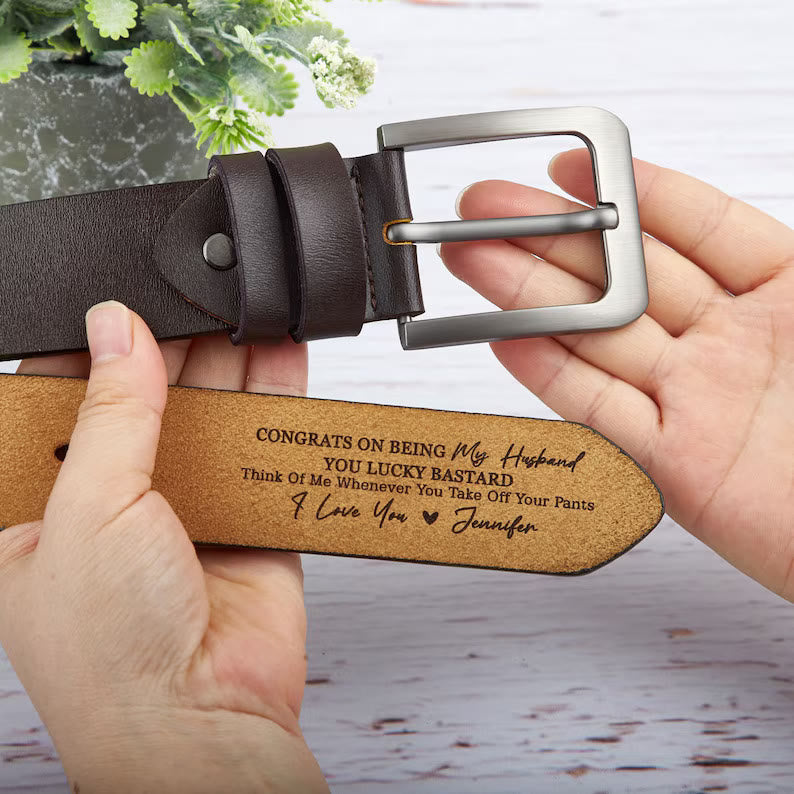Cinturón de cuero personalizado con nombres grabados, regalo cálido