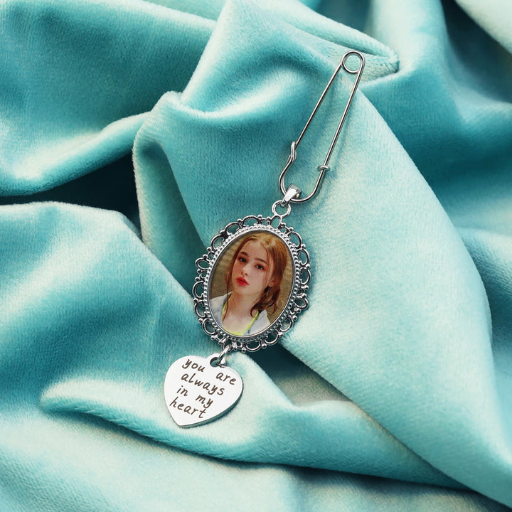 Personaliza tu broche con fotos con un cálido regalo de boda Taxt