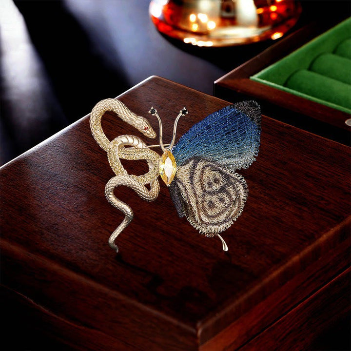 Broche de serpiente y mariposa, accesorio metálico para camisa
