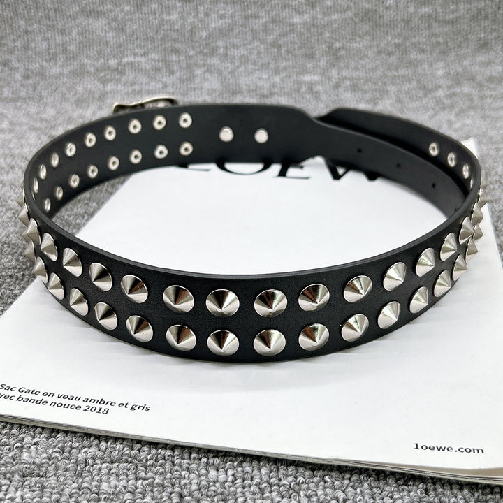 Cinturón de cuero con remaches punk con diseño de cruz de Pascua
