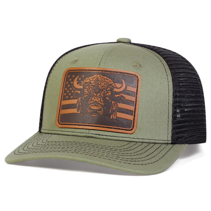 Gorra de camionero ajustable con bandera de Bull's Head