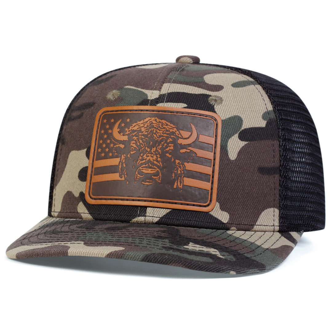 Gorra de camionero ajustable con bandera de Bull's Head