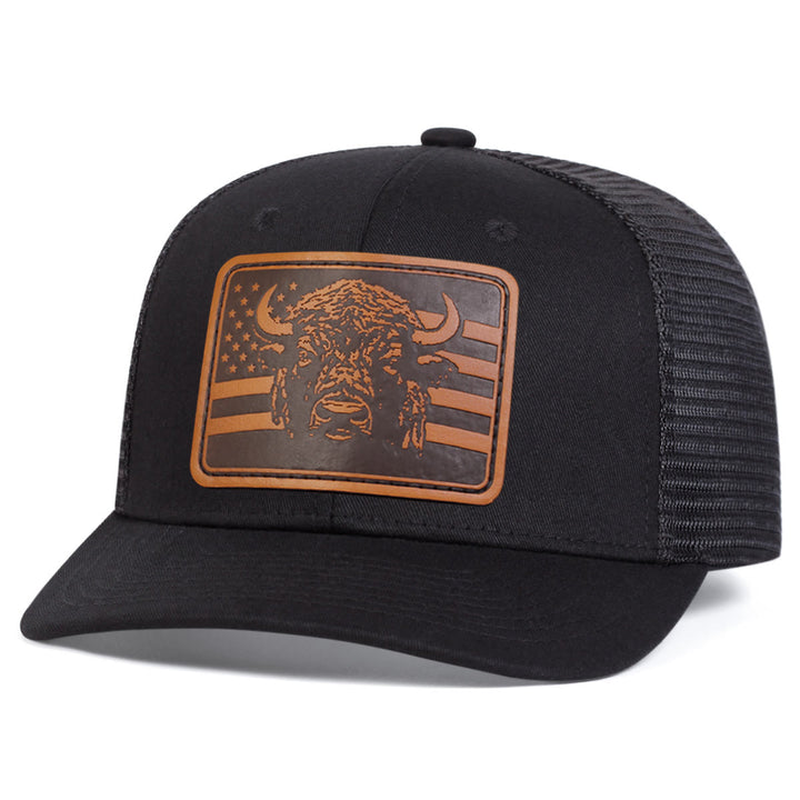 Gorra de camionero ajustable con bandera de Bull's Head