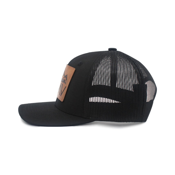 Gorra de camionero ajustable "Dios es más grande que los altibajos"