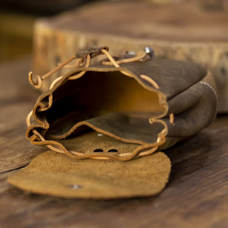 Cartera pequeña estilo indio con cordón ajustable de cuero de caballo loco