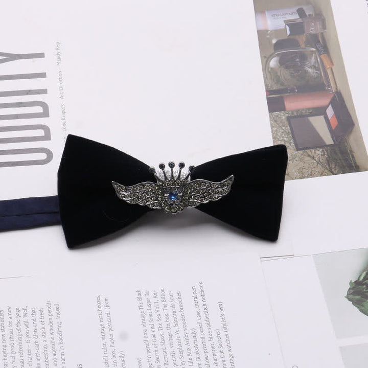 Pajarita elegante de terciopelo con diamantes de imitación de metal para hombre
