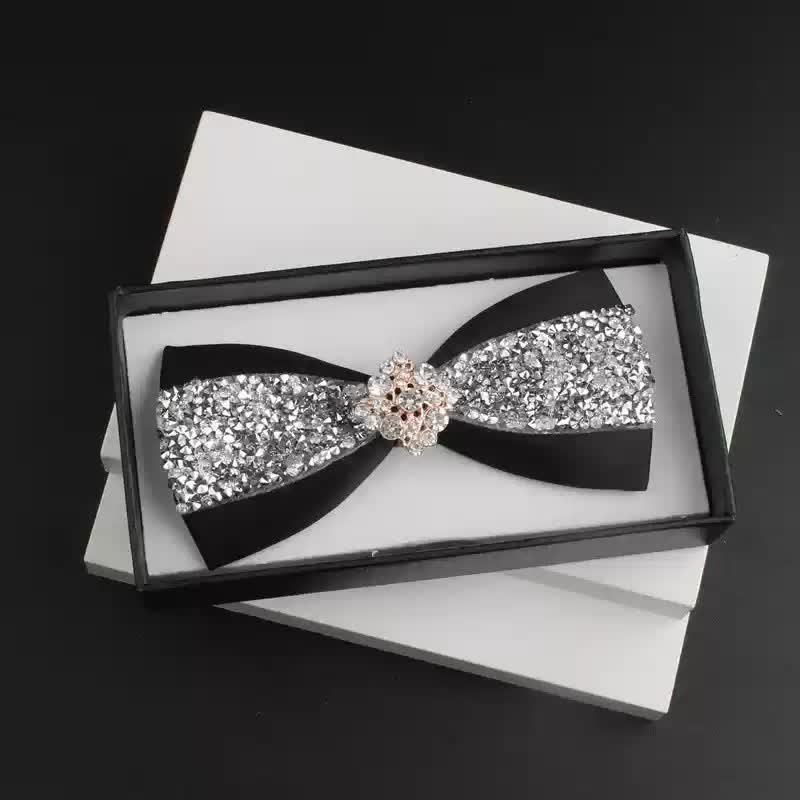 Conjunto de 2 pajaritas rojas brillantes con diamantes de imitación para hombre