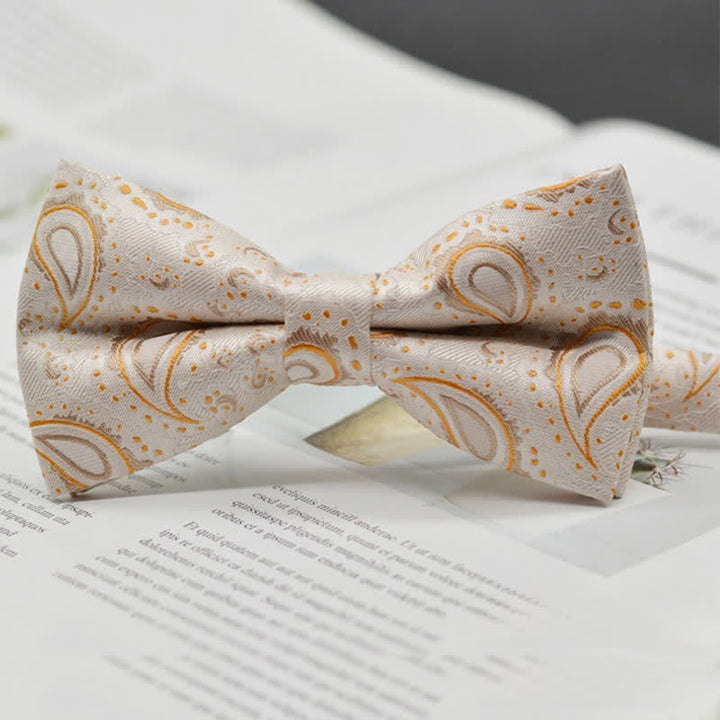 Pajarita elegante con estampado artístico vintage de cachemira para hombre