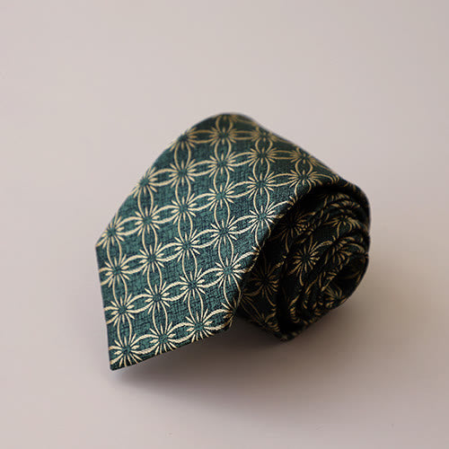 Corbata para hombre con estampado floral de margaritas verdes
