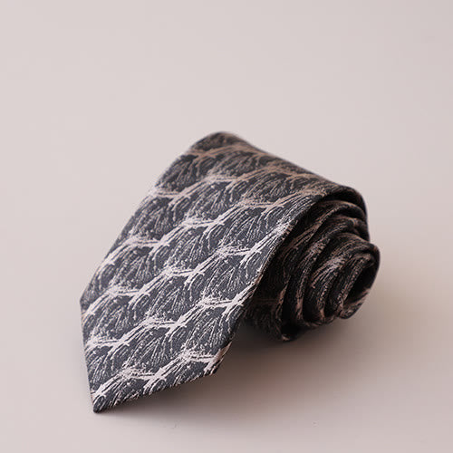 Corbata para hombre con estampado floral de ramas de bosque