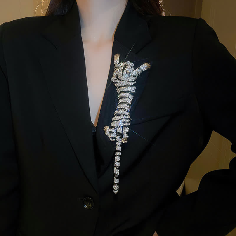 Broche grande de lujo con brillantes diamantes de imitación de tigre majestuoso para hombre