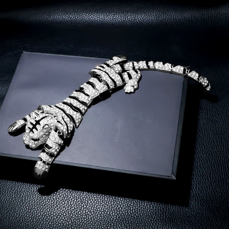 Broche grande de lujo con brillantes diamantes de imitación de tigre majestuoso para hombre