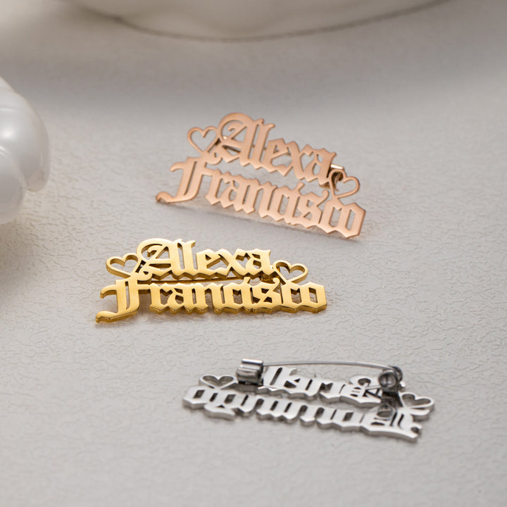 Broche personalizado con dos nombres, accesorio de acero inoxidable para traje