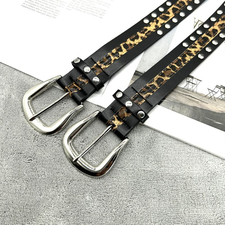 Cinturón de piel con remaches y estampado de leopardo para mujer