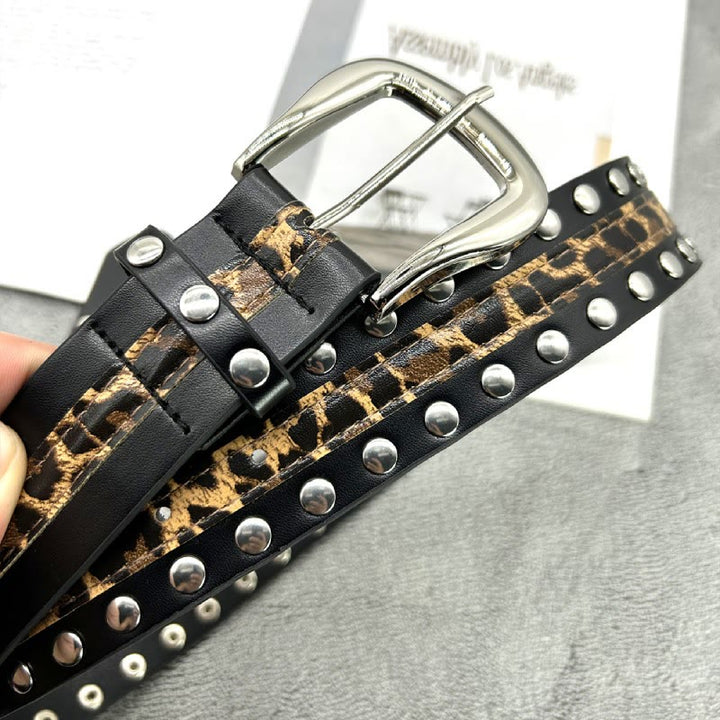 Cinturón de piel con remaches y estampado de leopardo para mujer