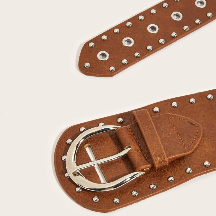 Cinturón ancho de cuero con remaches y tachuelas estilo punk