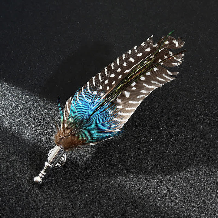 Broche unisex clásico de plumas de pavo real de colores para fiesta de bodas
