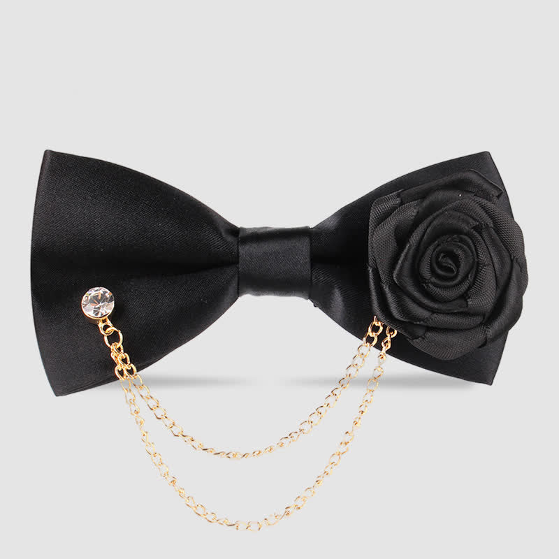 Pajarita elegante con decoración de cadena dorada rosa para hombre