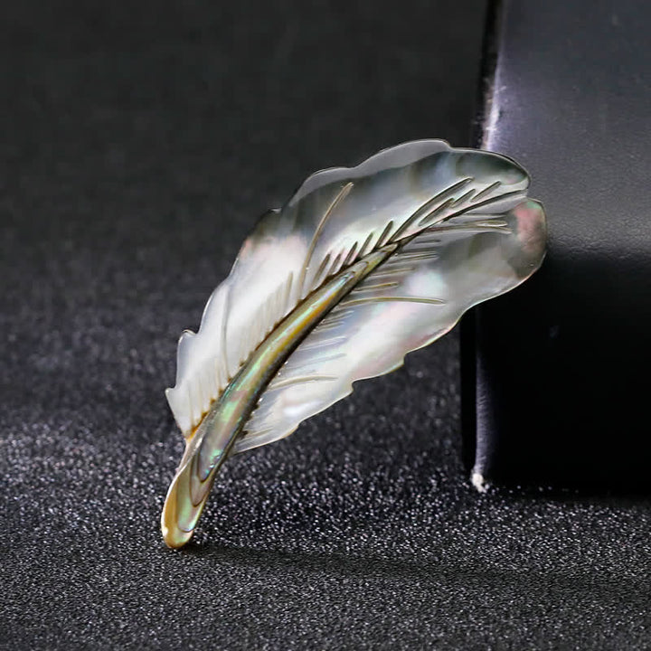 Broche unisex con forma de pluma de concha de abulón natural