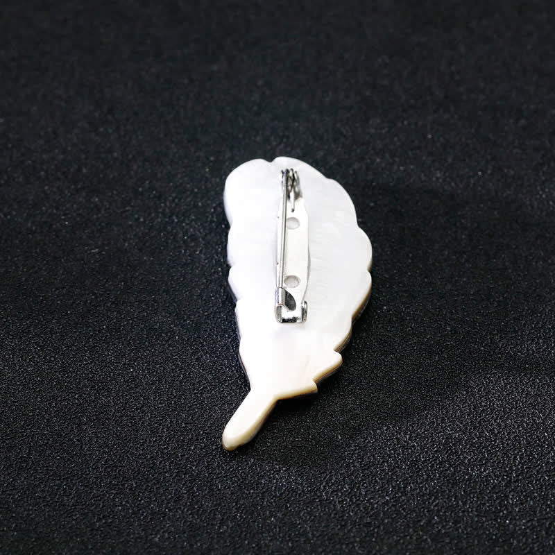 Broche unisex con forma de pluma de concha de abulón natural