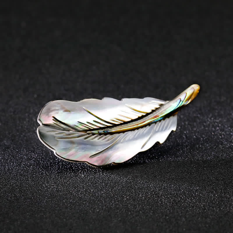 Broche unisex con forma de pluma de concha de abulón natural