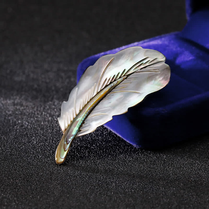 Broche unisex con forma de pluma de concha de abulón natural
