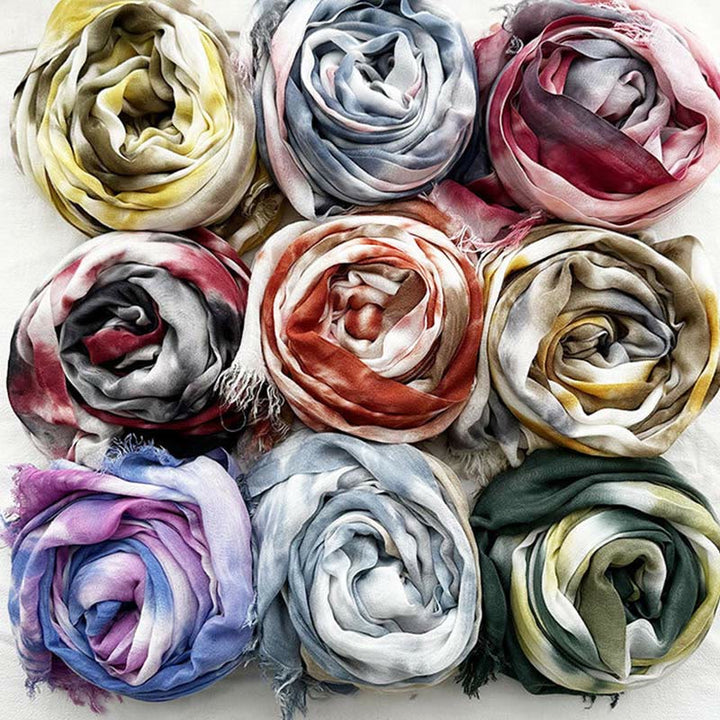 Bufanda fina y ligera con estampado artístico tie-dye para mujer