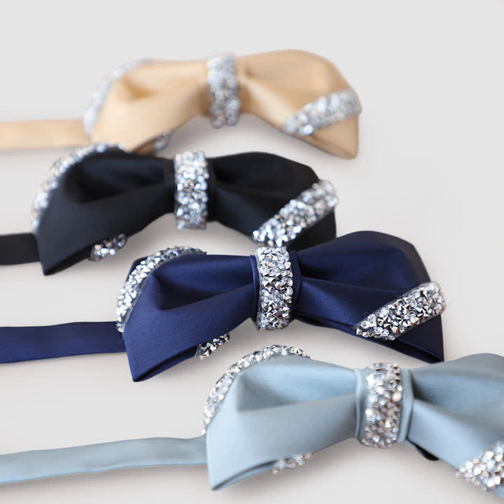 Pajarita clásica para hombre adornada con diamantes de imitación