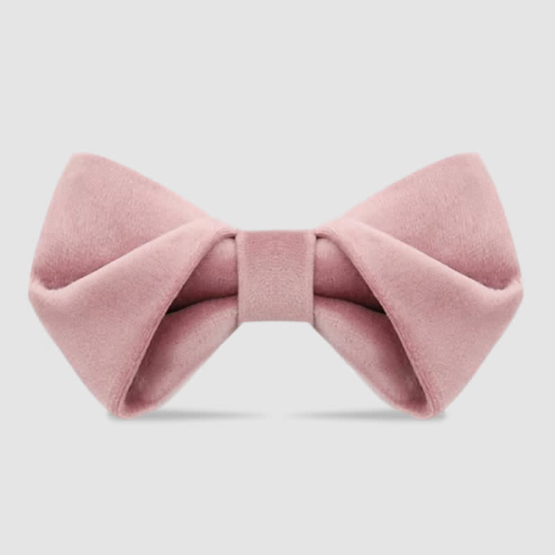 Pajarita de terciopelo con diseño retorcido y estiloso para hombre
