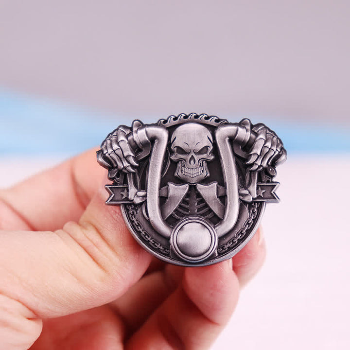 Broche de esqueleto de motociclista plateado estilo punk