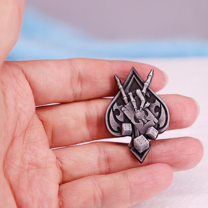 Broche de as de picas, calavera, esqueleto, mano del diablo, cuernos